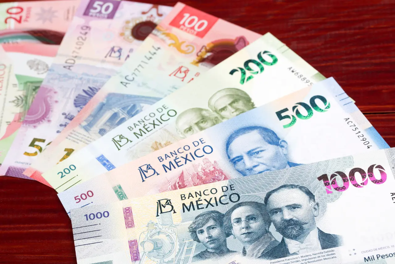 The International Monetary Fund (IMF) upwardly revised its growth forecasts for Mexico, both for this year and 2026. This increase also improved the outlook for Latin America and the Caribbean, and ruled out the possibility of US trade policy dragging the Mexican economy into a recession.
