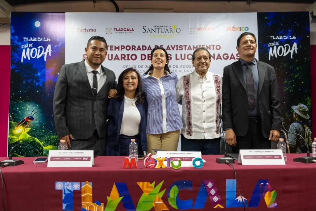 Mexico’s Minister of Tourism, Josefina Rodríguez Zamora, and the governor of Tlaxcala, Lorena Cuéllar Cisneros, officially presented the Firefly Season. Photo: Sectur